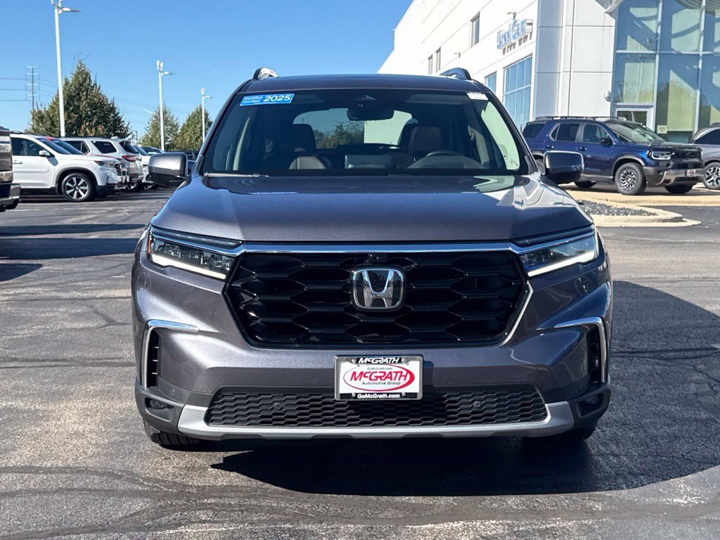Certified 2025 Honda Pilot Elite image 5