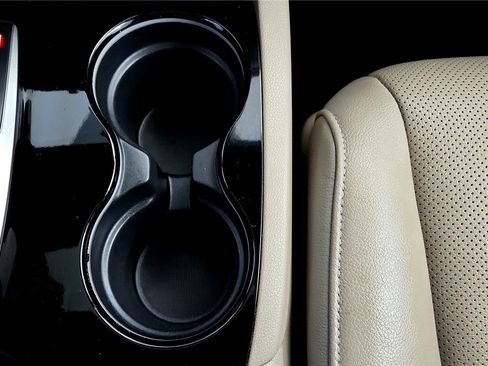 Used 2019 Honda Pilot Elite image 48