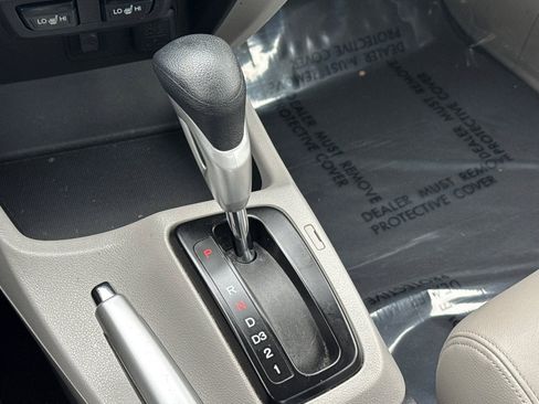 Used 2012 Honda Civic EX-L image 17