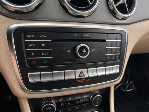 Used 2019 Mercedes-Benz GLA 250 4MATIC image 26