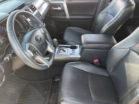Used 2016 Toyota 4Runner SR5 RWD image 20