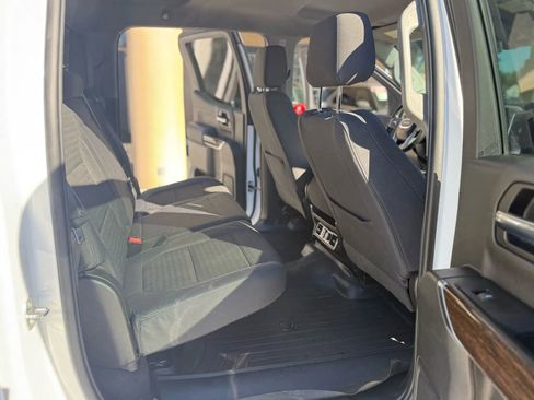 Used 2019 GMC Sierra 1500 SLE w/ SLE Value Package image 19