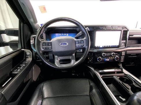Used 2023 Ford F250 Lariat w/ Sport Appearance Package AWD/4WD image 14