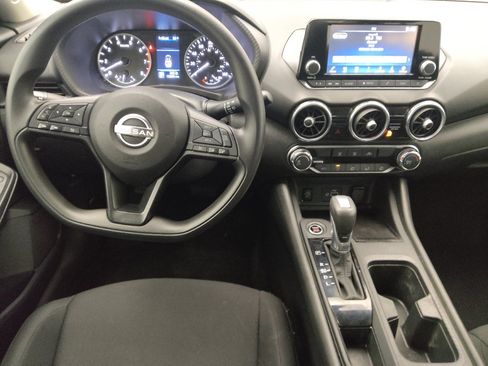Used 2025 Nissan Sentra S FWD image 22