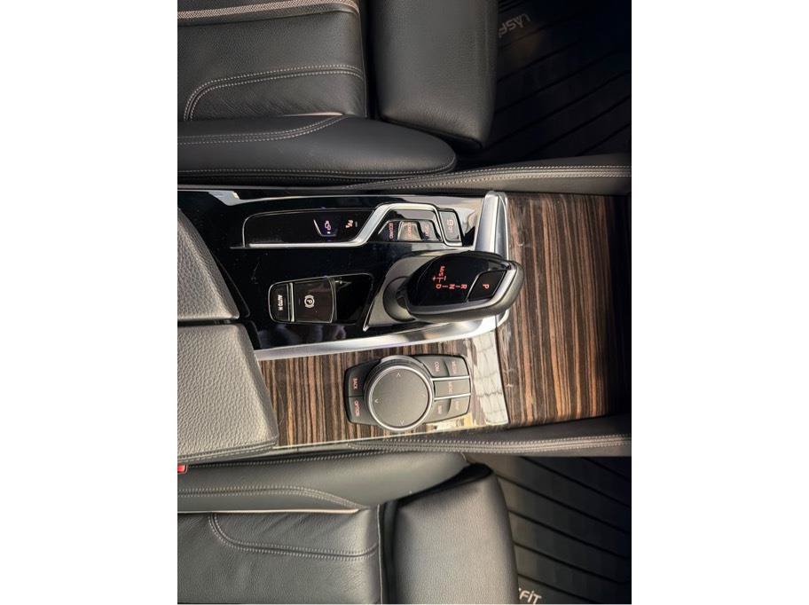 Used 2021 BMW 540i w/ M Sport Package RWD image 23