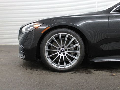 Used 2022 Mercedes-Benz S 580 4MATIC Sedan image 4
