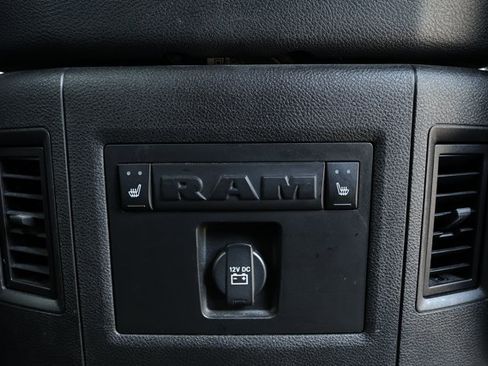 Used 2017 RAM 2500 Laramie w/ Sport Appearance Group AWD/4WD image 32