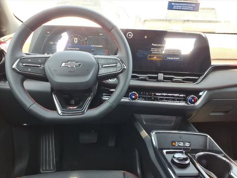 New 2026 Chevrolet Equinox RS w/ Convenience Package III FWD image 13