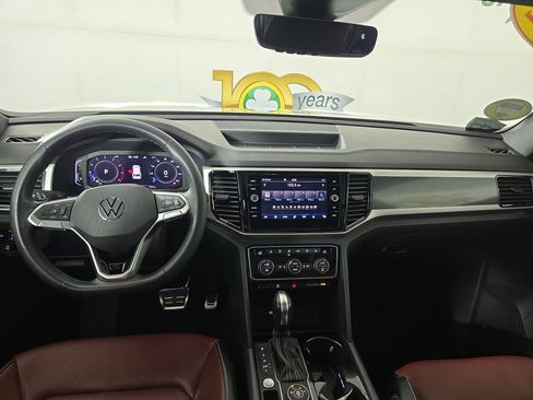 Used 2022 Volkswagen Atlas Cross Sport SEL Premium R-Line AWD/4WD image 13