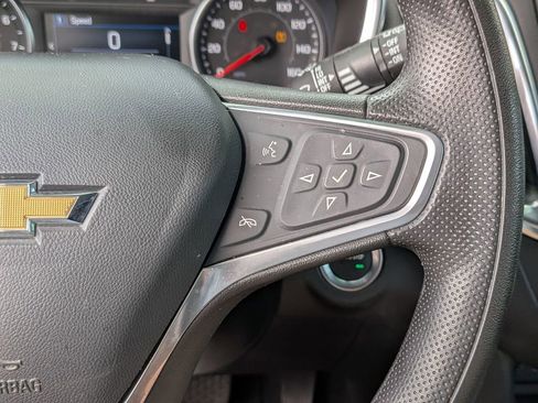Used 2023 Chevrolet Equinox LT FWD image 20