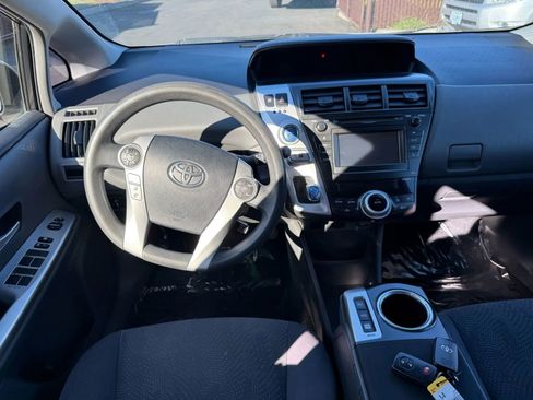 Used 2013 Toyota Prius V Two image 14