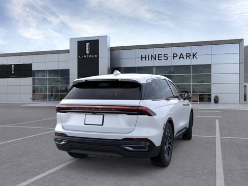 New 2026 Lincoln Nautilus Premier w/ Equipment Group 102A AWD/4WD image 8