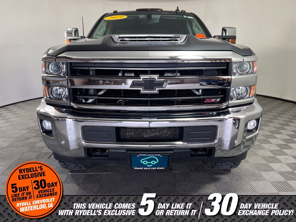 Used 2019 Chevrolet Silverado 2500 LTZ w/ Duramax Plus Package AWD/4WD image 11