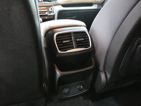 Used 2020 Hyundai Santa Fe SEL FWD image 28