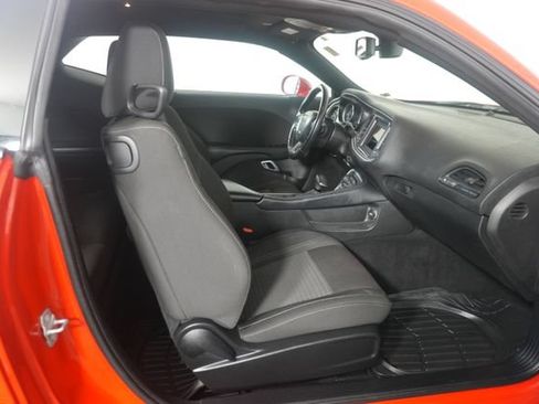Used 2021 Dodge Challenger SXT w/ Driver Convenience Group RWD image 22