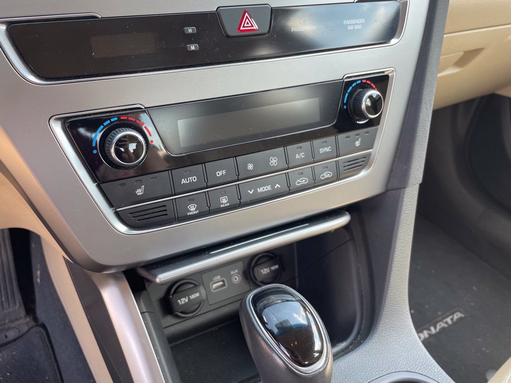 Used 2015 Hyundai Sonata Limited FWD image 14