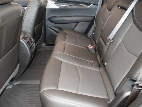 Used 2021 Cadillac XT5 Premium Luxury AWD/4WD image 17