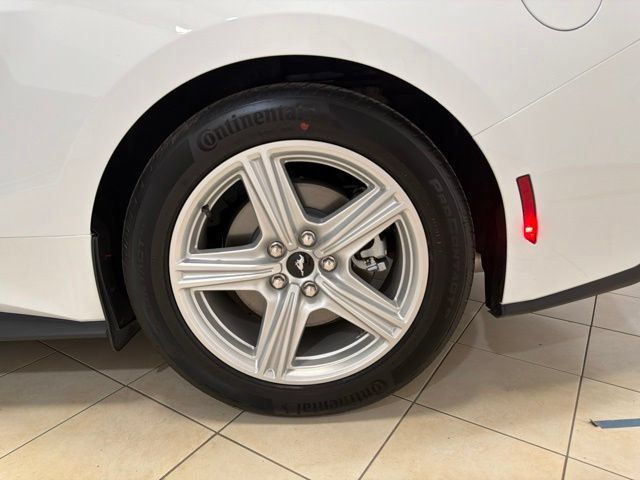 Used 2026 Ford Mustang Premium RWD image 23