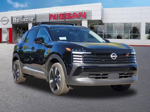 New 2026 Nissan Kicks SR image 1