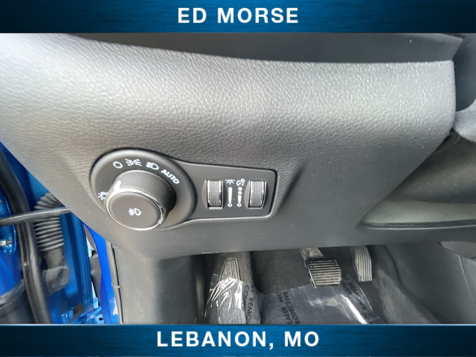 Used 2025 Jeep Compass Latitude w/ Convenience Group AWD/4WD image 18