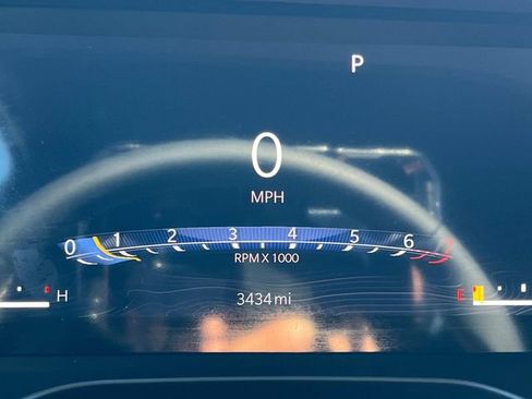 Used 2024 Jeep Grand Cherokee Laredo w/ MOPAR Finishing Package image 24