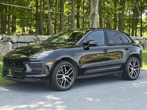 Used 2023 Porsche Macan AWD/4WD image 20