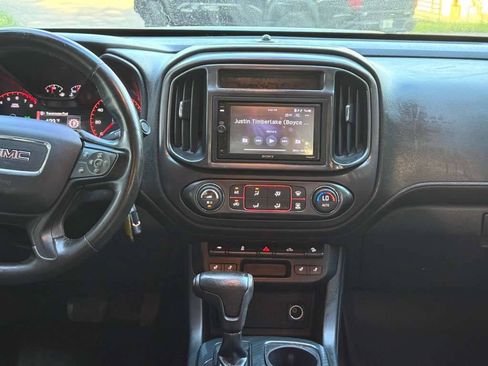 Used 2015 GMC Canyon SLE w/ All-Terrain Package RWD image 16