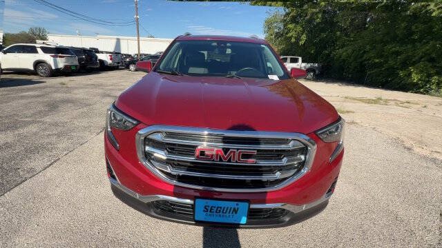 Used 2019 GMC Terrain SLT w/ Preferred Package FWD image 3