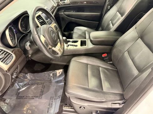 Used 2013 Jeep Grand Cherokee Altitude image 39