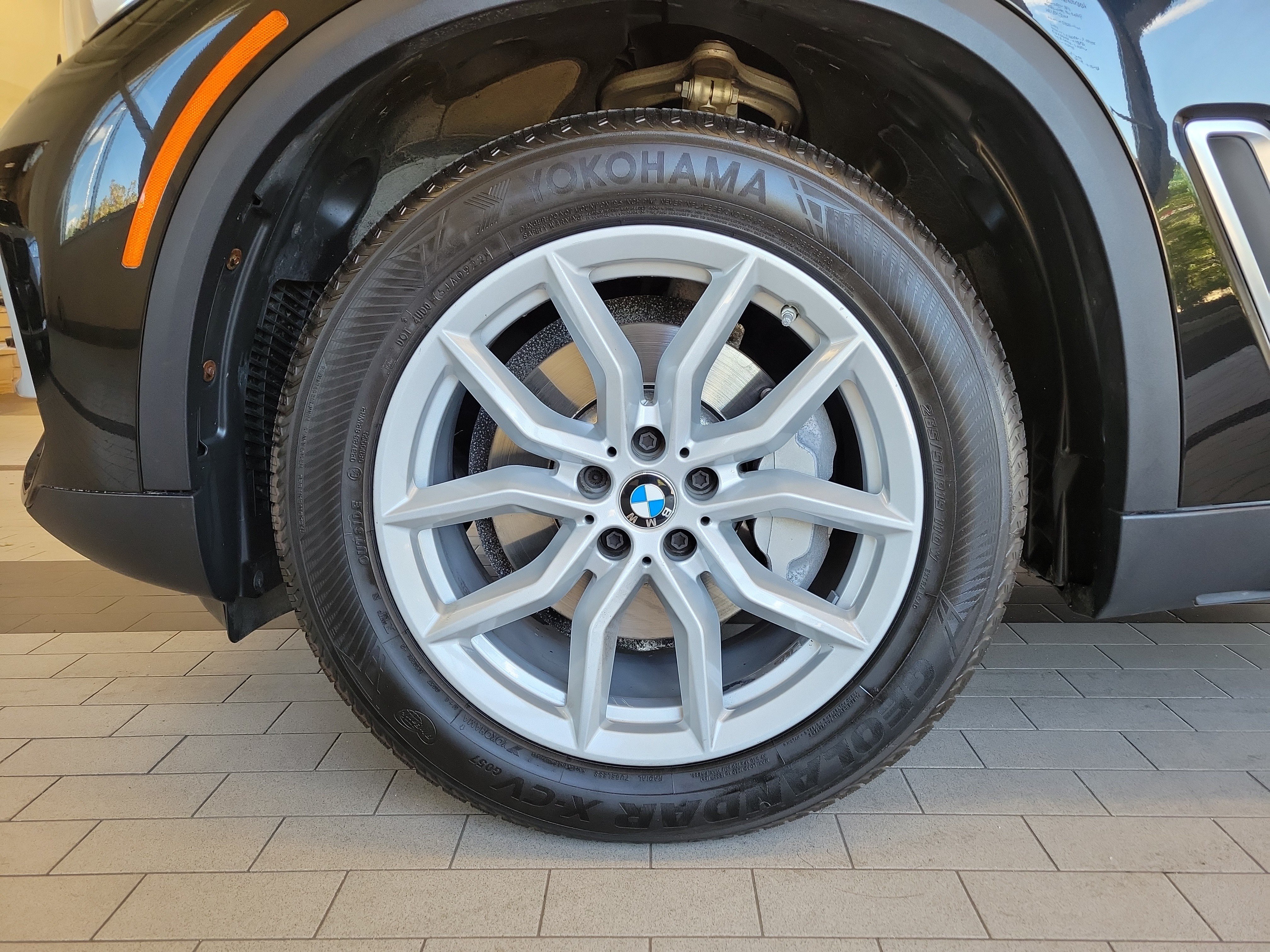 Used 2019 BMW X5 xDrive40i w/ Convenience Package AWD/4WD image 12