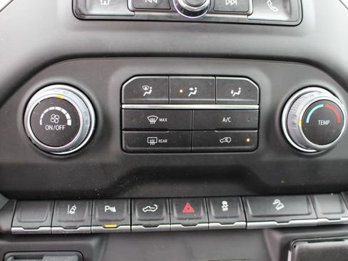 Used 2024 Chevrolet Silverado 2500 Custom w/ Custom Value Package image 29