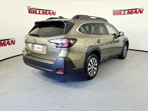 Certified 2025 Subaru Outback Premium image 5