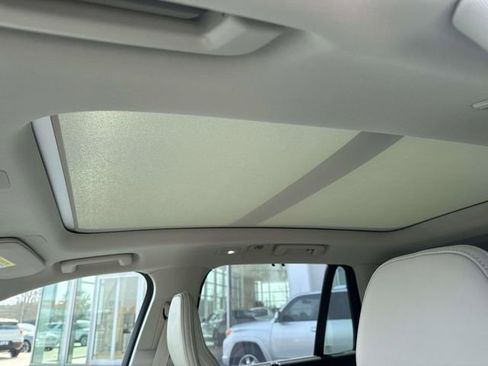 New 2026 Volvo XC90 B6 Ultra w/ Protection Package image 21