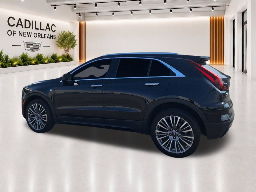 Certified 2025 Cadillac XT4 Premium Luxury w/ Technology Package FWD image 4