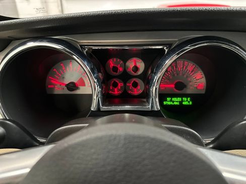 Used 2006 Ford Mustang GT Premium RWD image 28