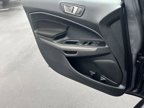 Certified 2021 Ford EcoSport SE image 19