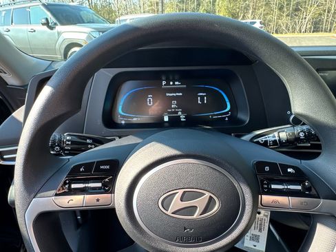 New 2026 Hyundai Elantra SE image 16