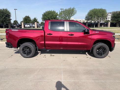 Used 2021 Chevrolet Silverado 1500 LT Trail Boss w/ Bed Protection Package AWD/4WD image 3
