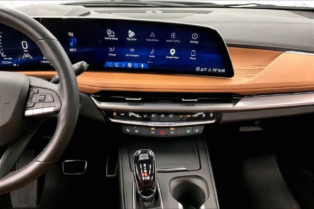 Used 2024 Cadillac XT4 Sport AWD/4WD image 7