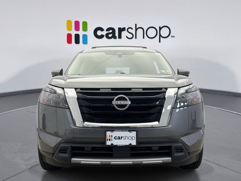 Used 2025 Nissan Pathfinder SL image 8