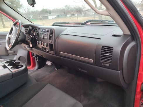 Used 2011 Chevrolet Silverado 1500 LT w/ Interior Plus Package image 18