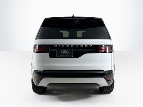 Used 2026 Land Rover Discovery Limited Edition image 4