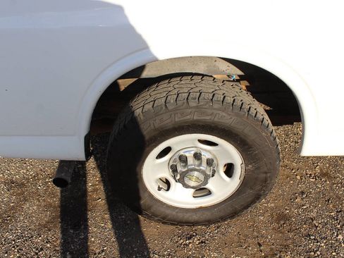 Used 2011 Chevrolet Express 3500 LT w/ LT Preferred Equipment Group image 23