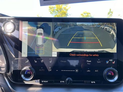 Used 2024 Lexus TX 500h AWD image 15