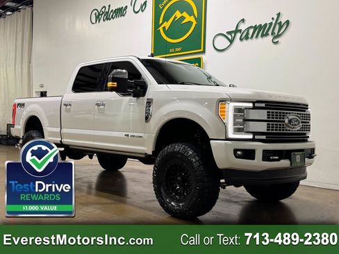 Used 2019 Ford F250 Platinum w/ Platinum Ultimate Package AWD/4WD image 1