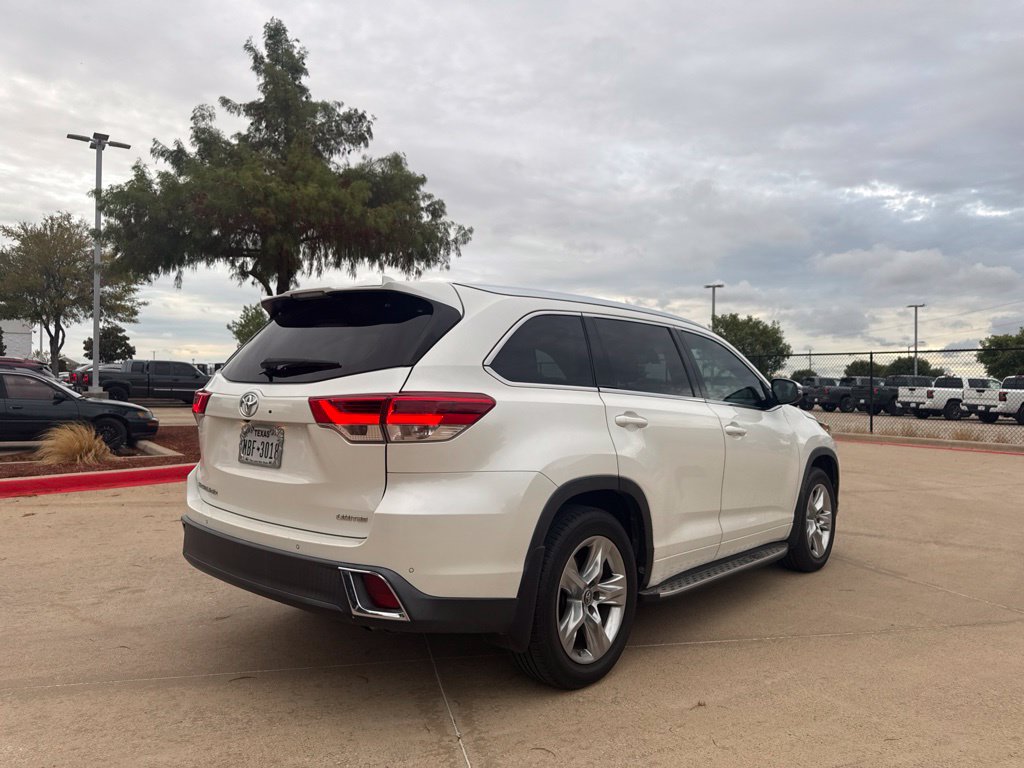 Used 2019 Toyota Highlander Limited FWD image 5