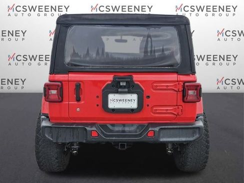 Used 2020 Jeep Wrangler Unlimited Sahara image 4