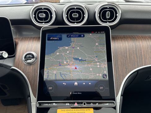 Used 2026 Mercedes-Benz GLC 300 4MATIC image 22