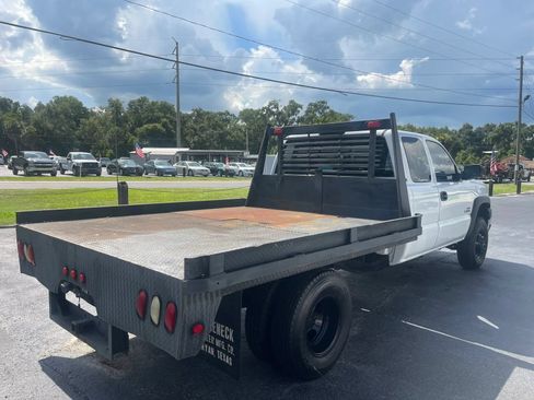 Used 2004 Chevrolet Silverado 3500 4x4 Extended Cab w/ Heavy-Duty Power Package image 7