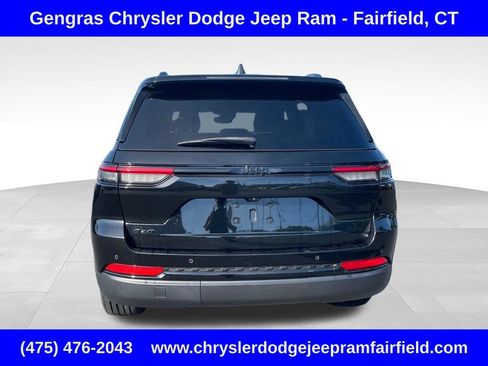 Certified 2023 Jeep Grand Cherokee Altitude AWD/4WD image 6